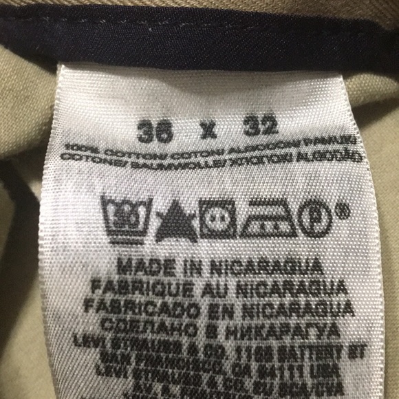 Dockers khakis. Classic straight fit. Size 36x32 - Picture 5 of 6